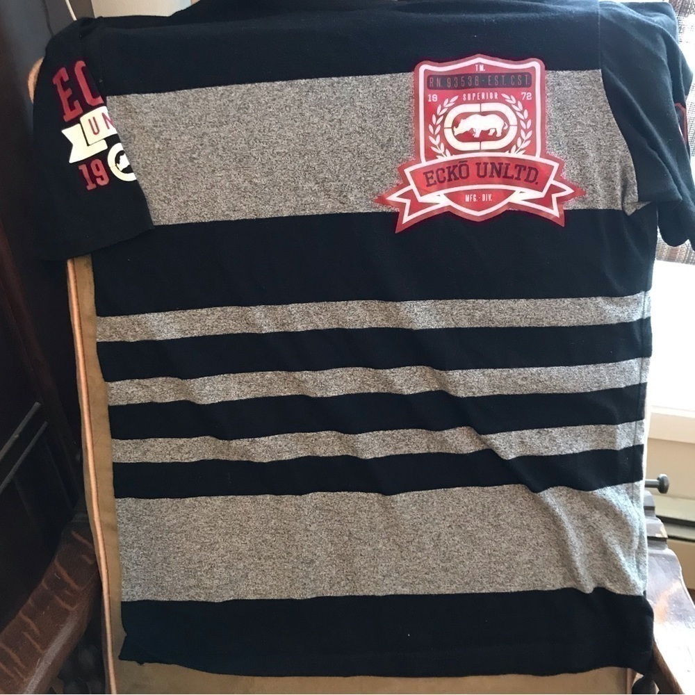 ECKO T-shirt top. Unisex.